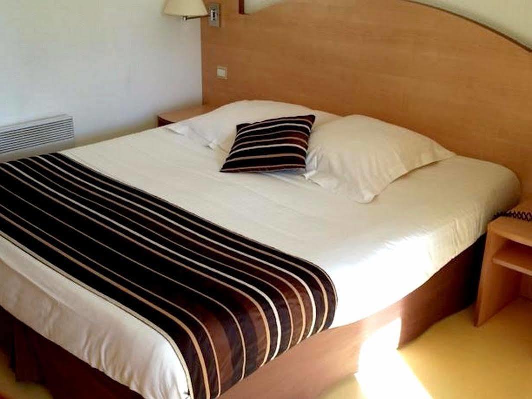 Logis Hotel Angers Sud Exterior photo